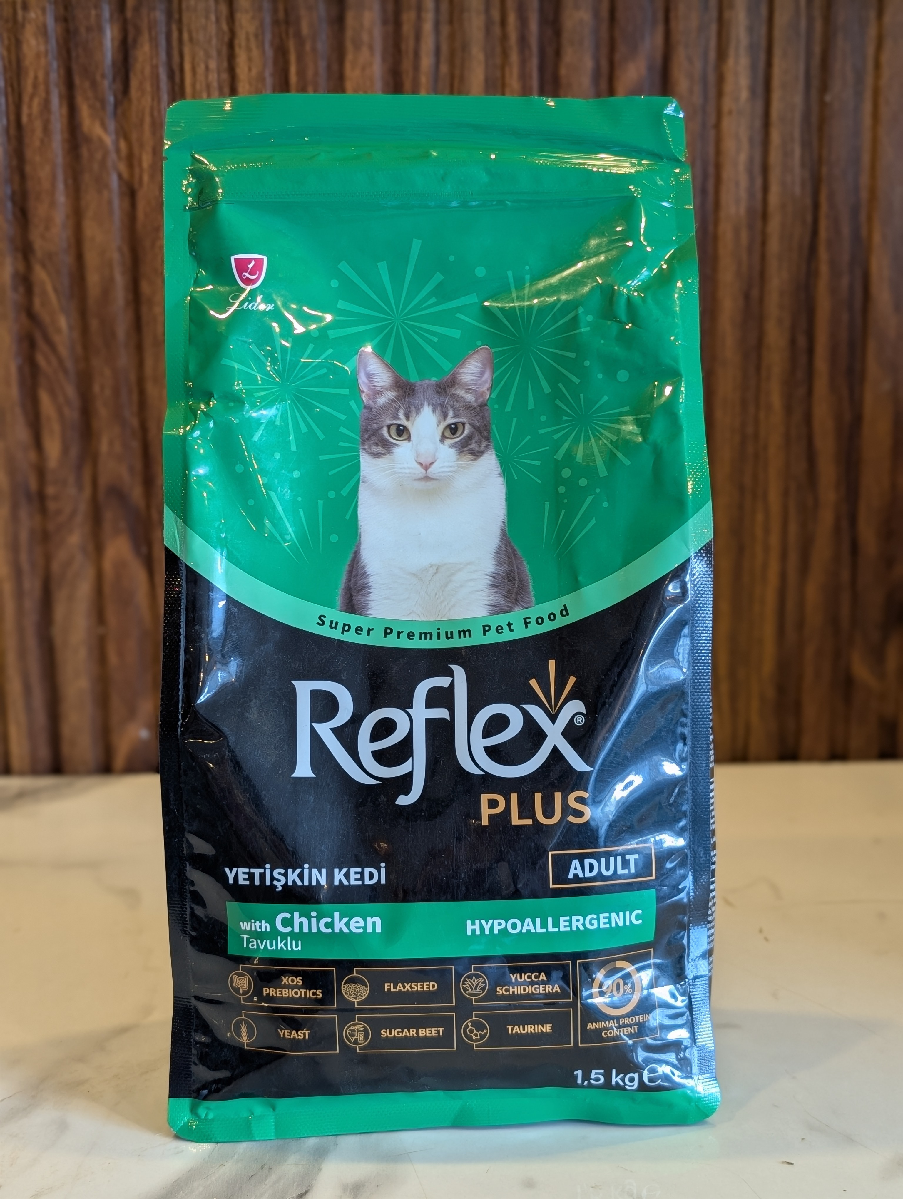 Reflex plus Adult Chicken 1.5kg Hypoallergenic Cat Fod